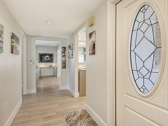 5th image of 2607 RIVERBLUFF PARKWAY #V145