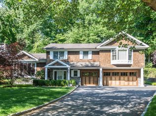 4 Oriole Pl, Rye Brook, NY 10573