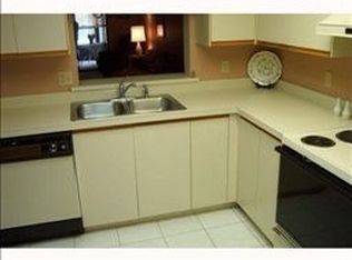 2139 Elm St APT 302, Dunedin, FL 34698