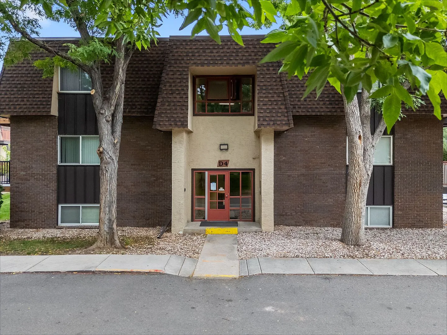 2BR SFR Stainless Appliances Resort Amenities in Denver — Photo 1