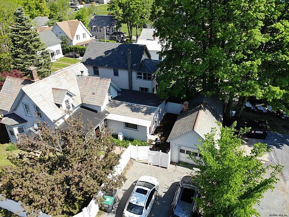 3rd image of 8 Stewart Ave #T