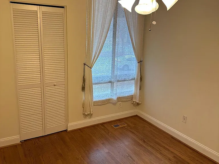 1741 S Hayes St #1 — Photo 18