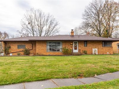 596 Deering Dr, Akron, OH, 44313