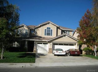 28425 Pinewood Ct, Saugus, CA 91390