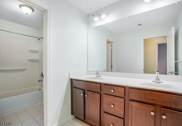 512 Waterview Ct — Photo 16