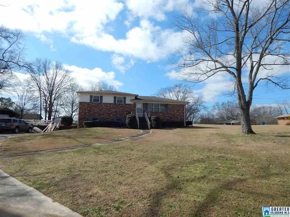 401 Albert Dr, Gardendale, AL 35071