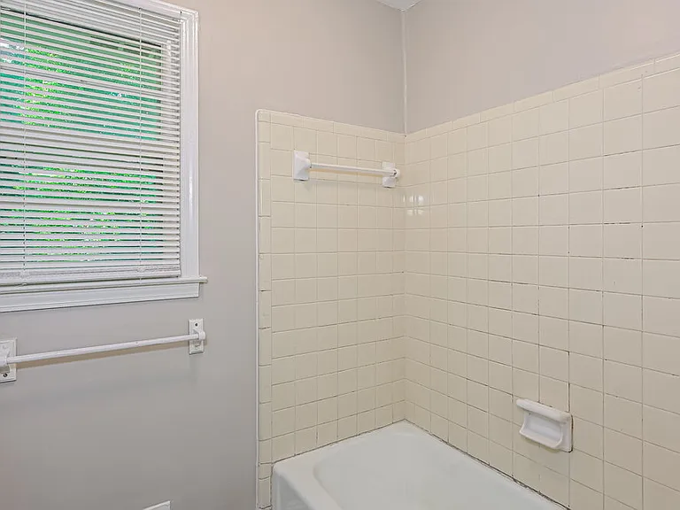 355 Arcadia Pl — Photo 11