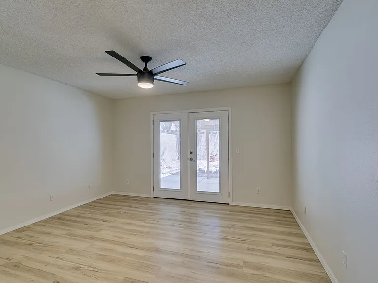 2842 Preciso Ln — Photo 15