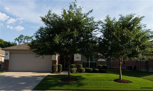 1st image of 5661 Crestwood Dr