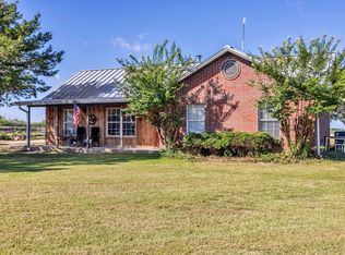 2116 Poetry Rd, Royse City, TX 75189