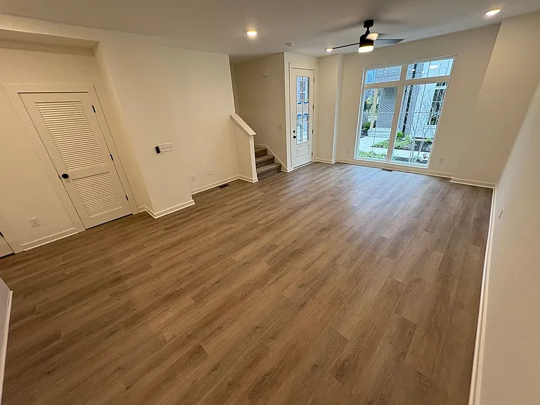 310 Cedar St — Photo 22
