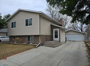 2919 17th Ave S, Moorhead, MN