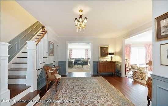 5th image of 812 Main Ave