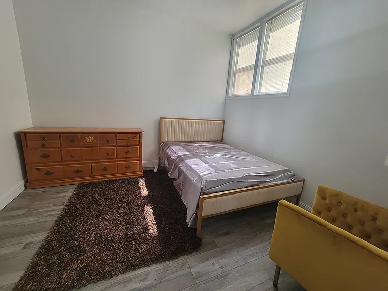 401 Madison St #2 — Photo 3
