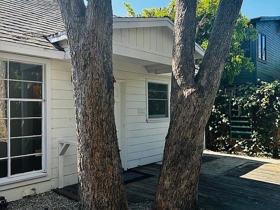 This Venice Beach Bungalow is ready for you to call Home!