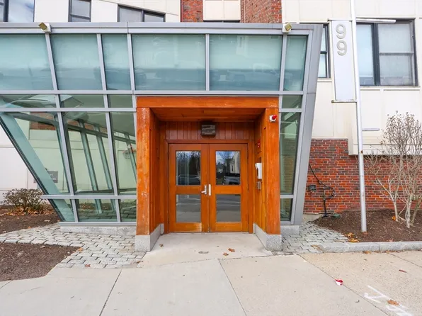 99 Chestnut Hill Ave APT 302, Brighton, MA 02135
