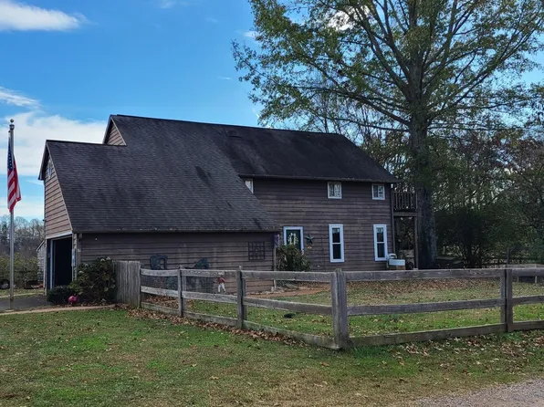 4521 Countryside W, Friendsville, TN 37737