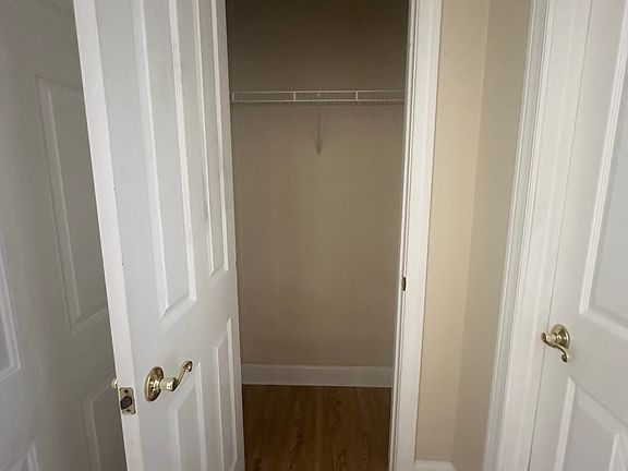 5th image of 4003 Sterling Ct