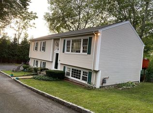 102 Belltown Rd, Stamford, CT 06905