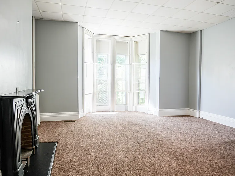 1033 W Lanvale St #1 — Photo 5