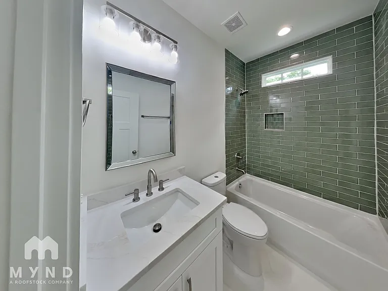 501 Everette St — Photo 16