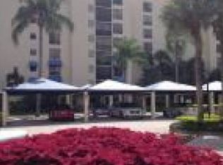 7564 Regency Lake Dr APT 302, Boca Raton, FL 33433