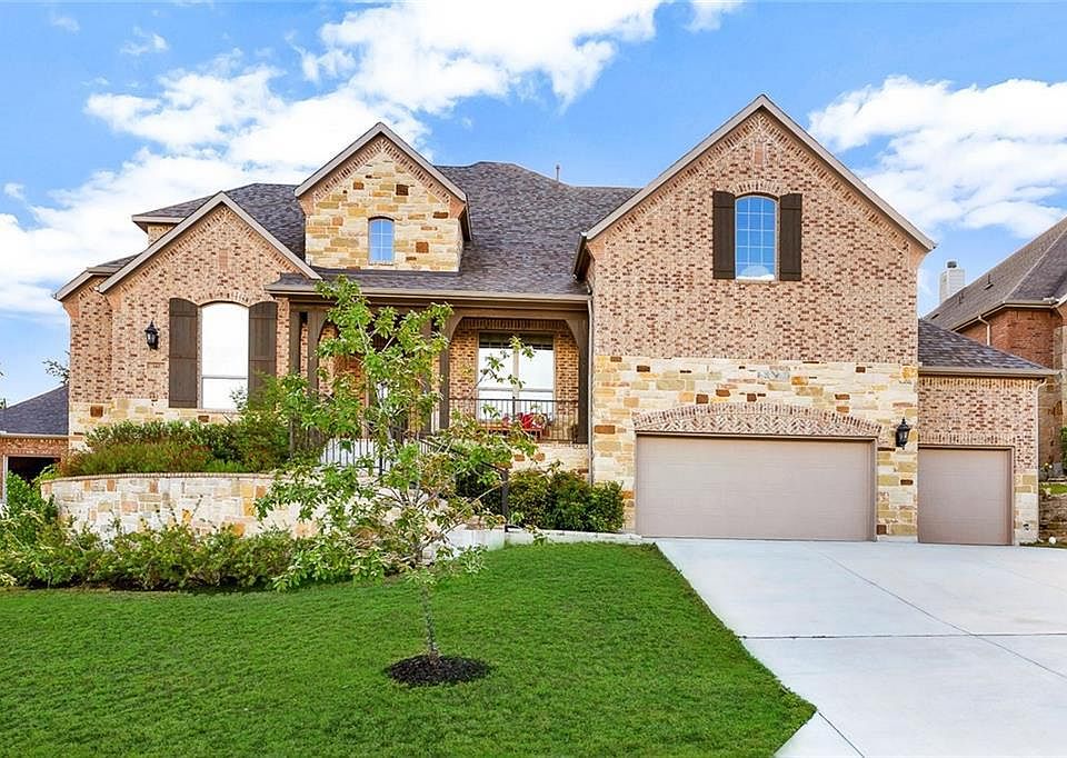 2nd image of 140 Empire Ct