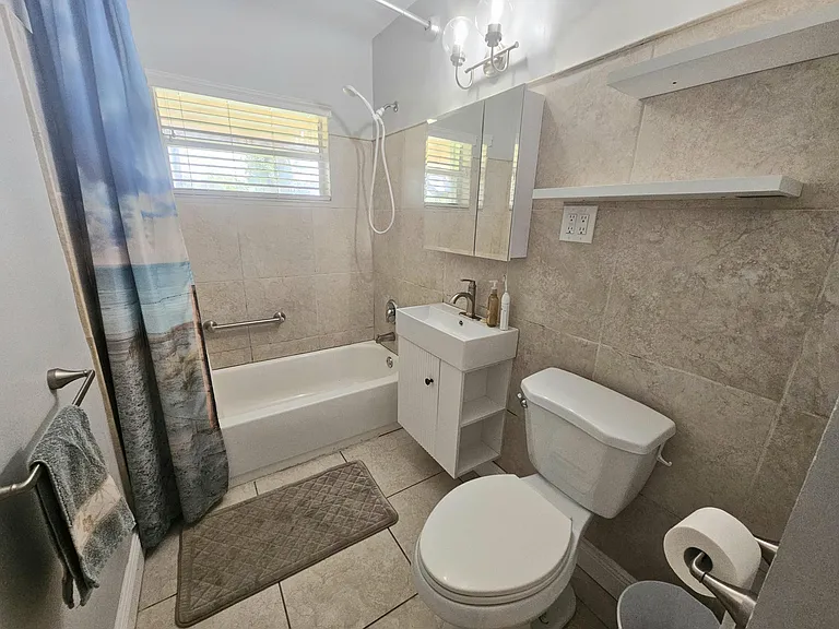1621 Seaway Dr — Photo 11
