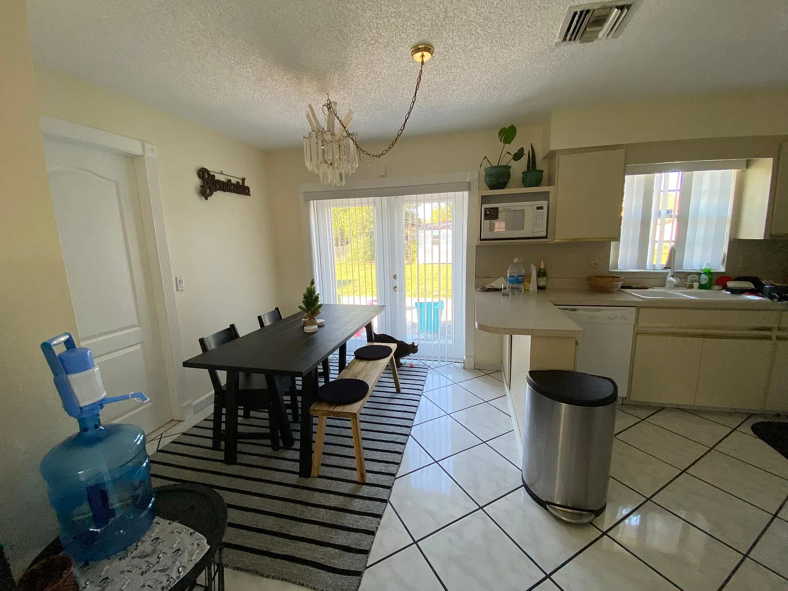 3 bed, $1,600 — Photo 4