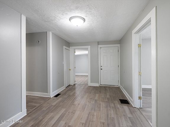 5th image of 1811 Rockford Ln