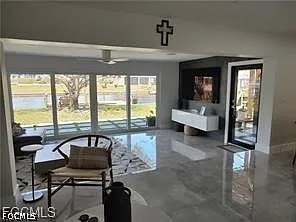 2 bed, 2.0 bath, 1060 sqft, $4,000 — Photo 3