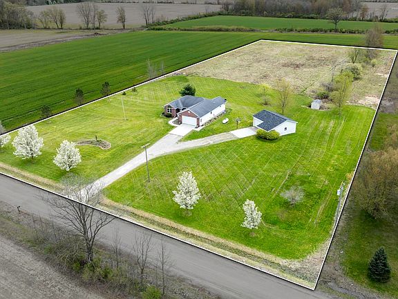 2nd image of 8681 Rynn Rd