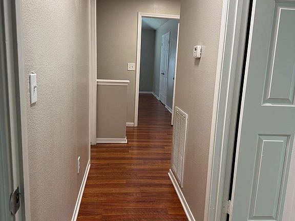 4th image of 5006 Spring Branch Dr