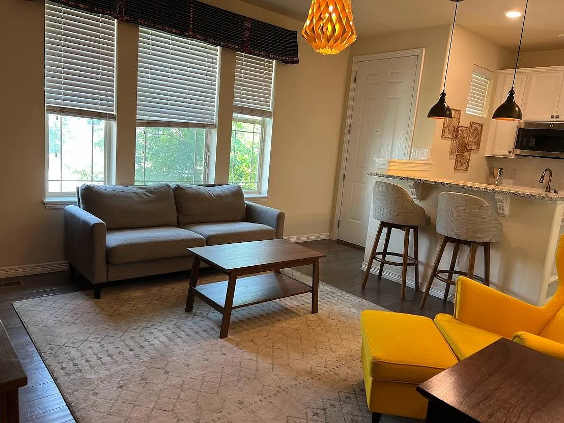 1 bed, 650 sqft, $1,500 — Photo 1