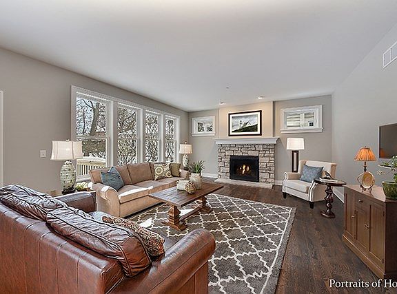 3rd image of 299 N Kenilworth Ave