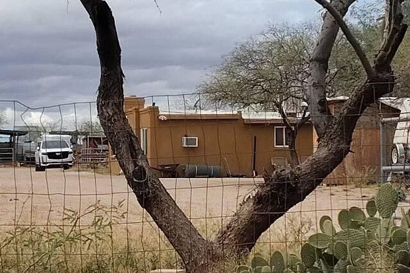 1st image of 7911 S Caballo Rd