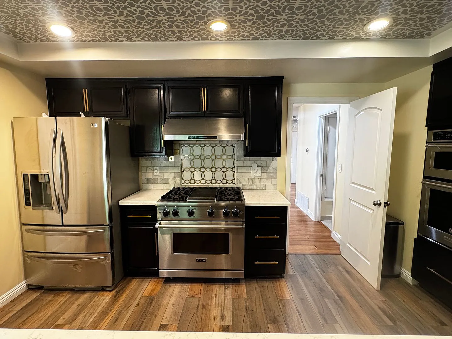 Spacious, remodeled home in prime Westlake neighborhood — Photo 4