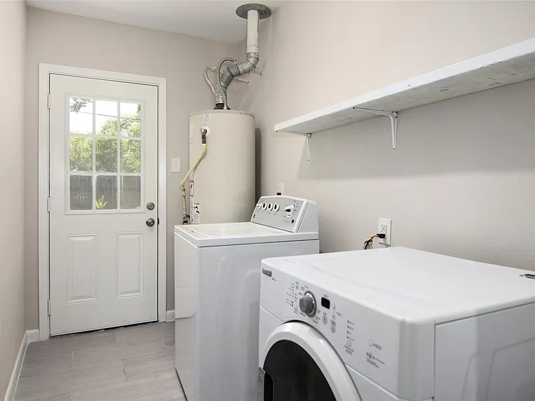 6225 Indigo St — Photo 15