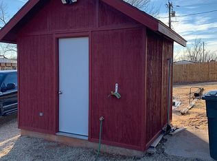 1775 E Forrest Hills Rd, Guthrie, OK 73044