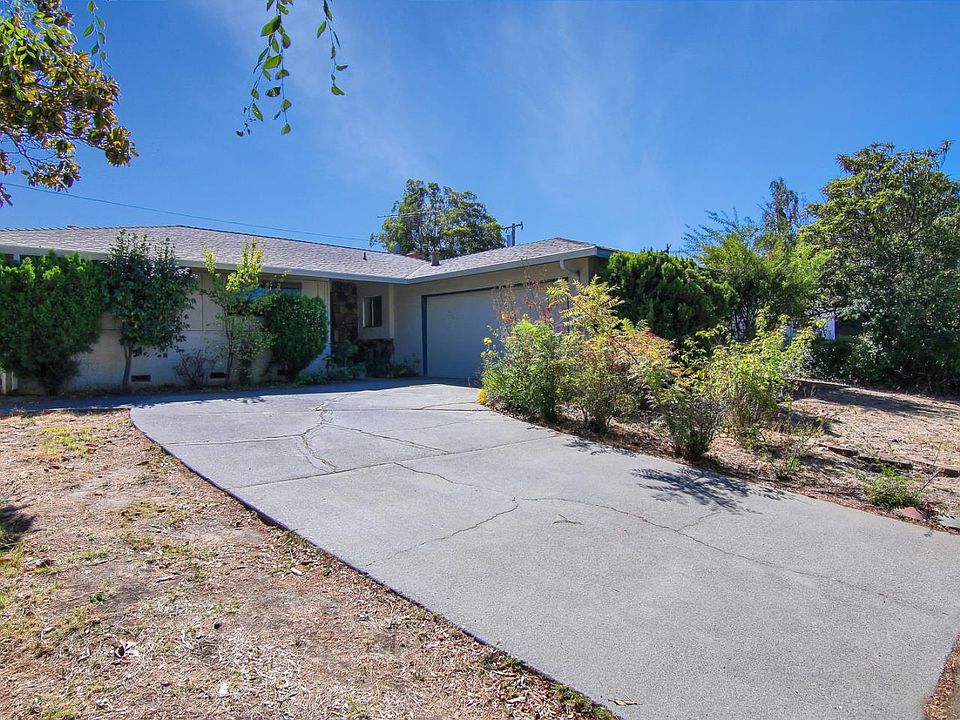 1st image of 7002 Blue Hill Dr