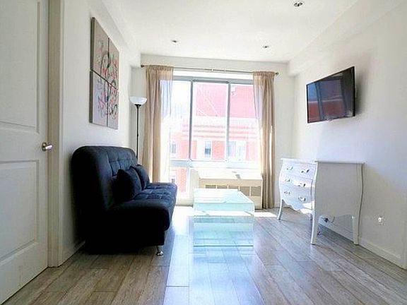 2nd image of 521 W 48th St #6D