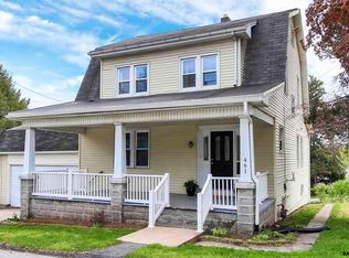 461 Maple St, Manchester, PA 17345