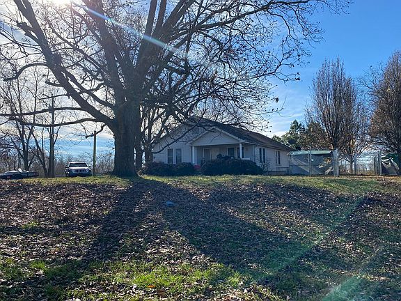 3rd image of 134 Joe Patterson Rd