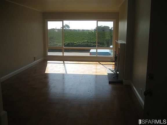 2nd image of 840 N Mayfair Ave