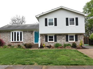 3716 Longview Rd, Jeffersontown, KY 40299