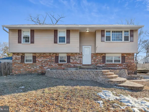 811 Mago Vista Rd, Arnold, MD 21012