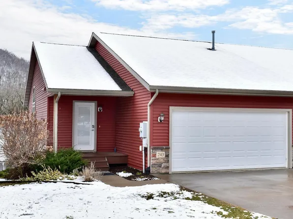 243 Janet Marie Ln, Winona, MN 55987