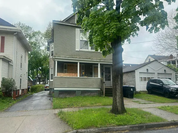 2 Grubb St, Poughkeepsie, NY 12603