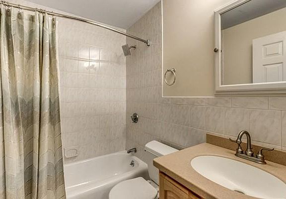 5th image of 244 Salem St APT 12