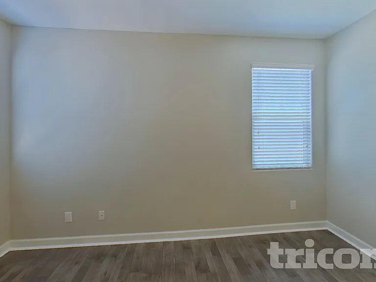41287 W Hensley Way — Photo 9